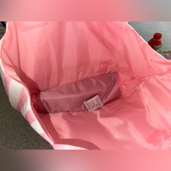 NWT Victoria's Secret Cooler Tote - Picture 4 of 7